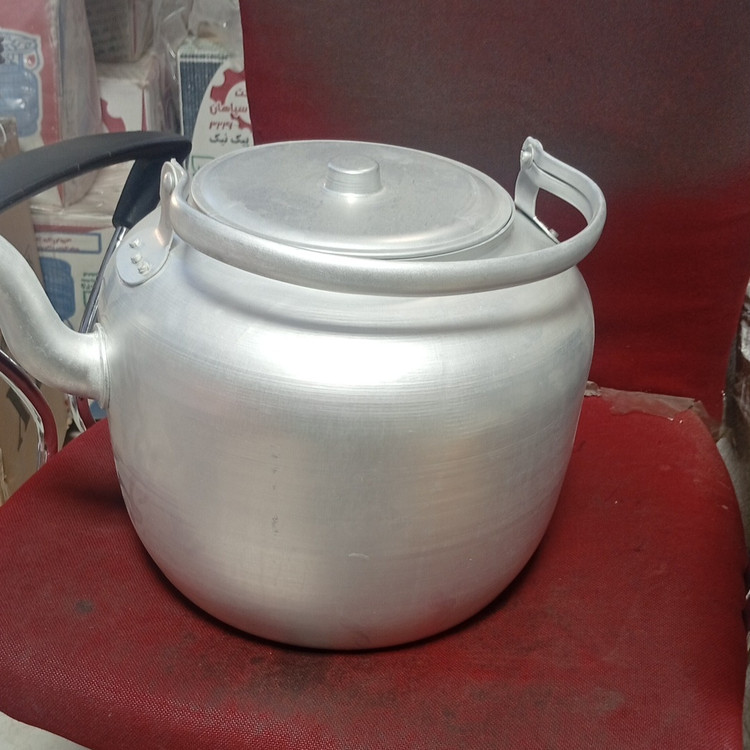 کتری روحی سایز ۵۵ سفید حجم ۱۳.۵ لیتر